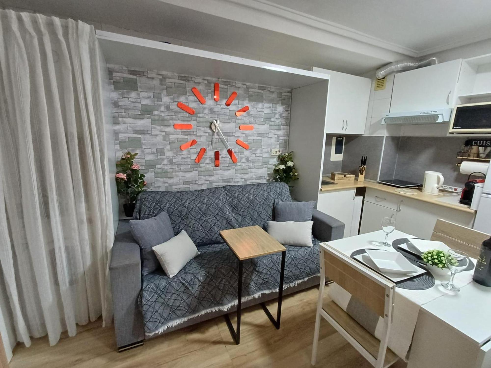 Alicante Postiguet Studios Luaran gambar