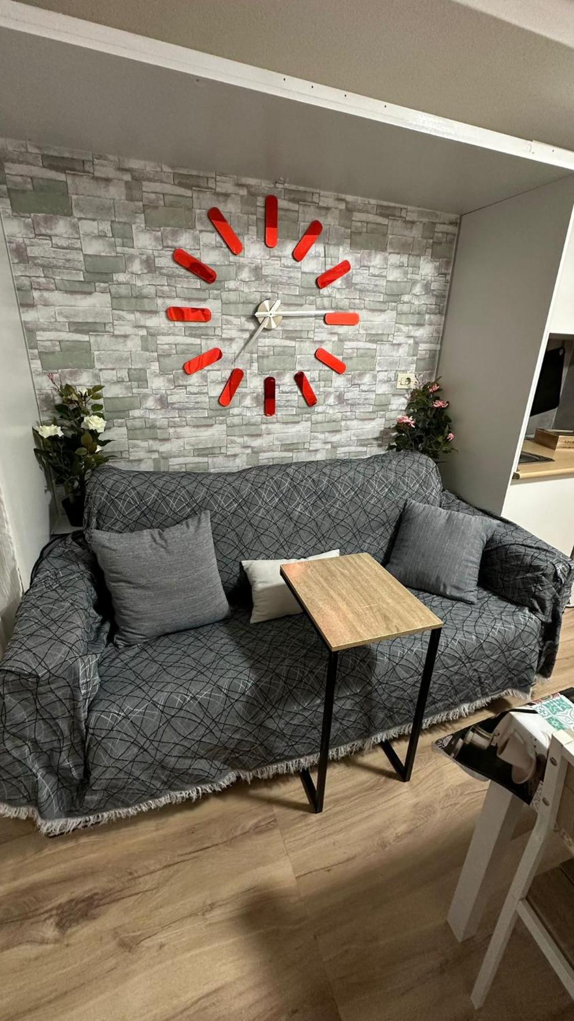 Alicante Postiguet Studios Luaran gambar