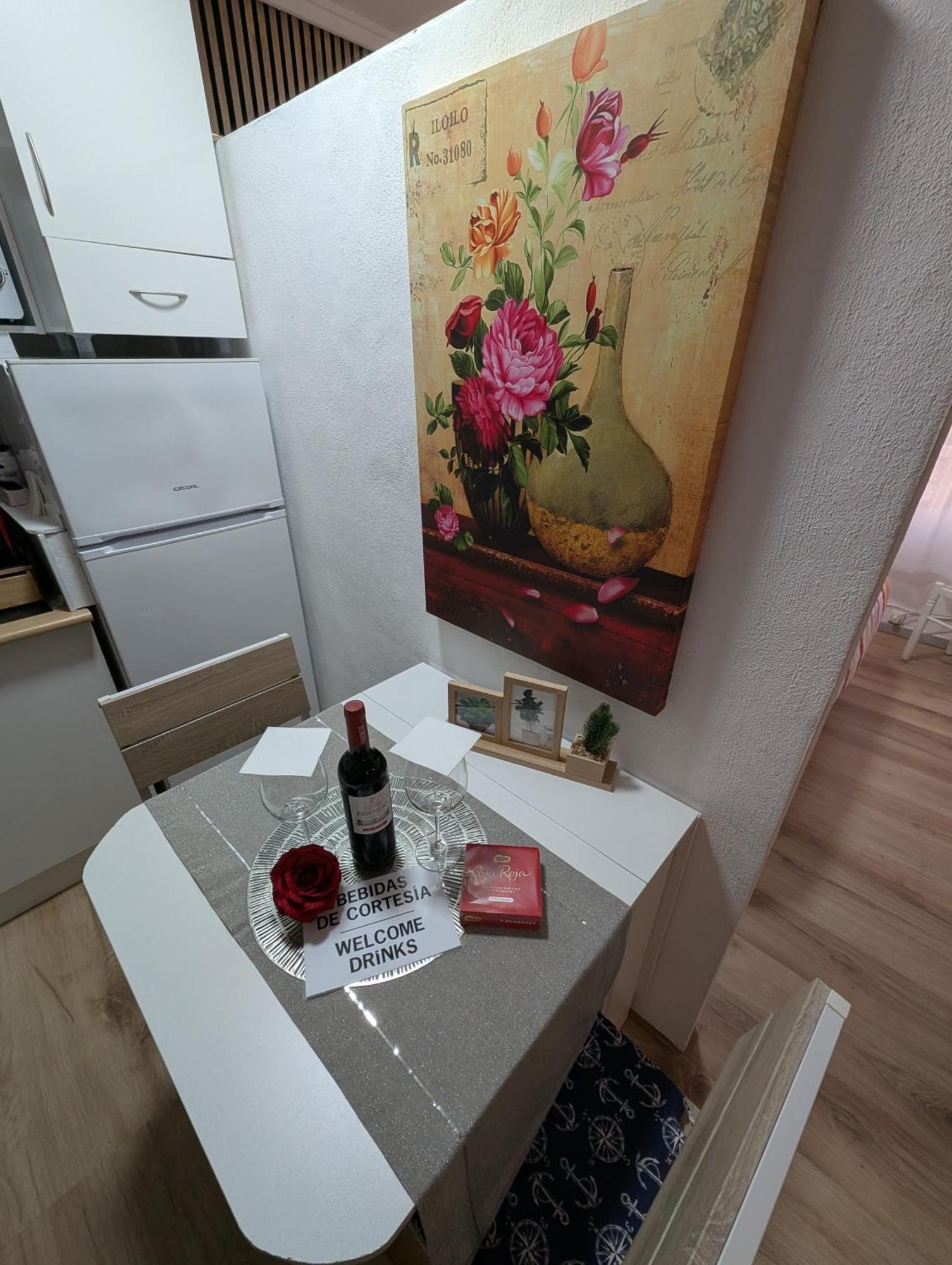 Alicante Postiguet Studios Luaran gambar