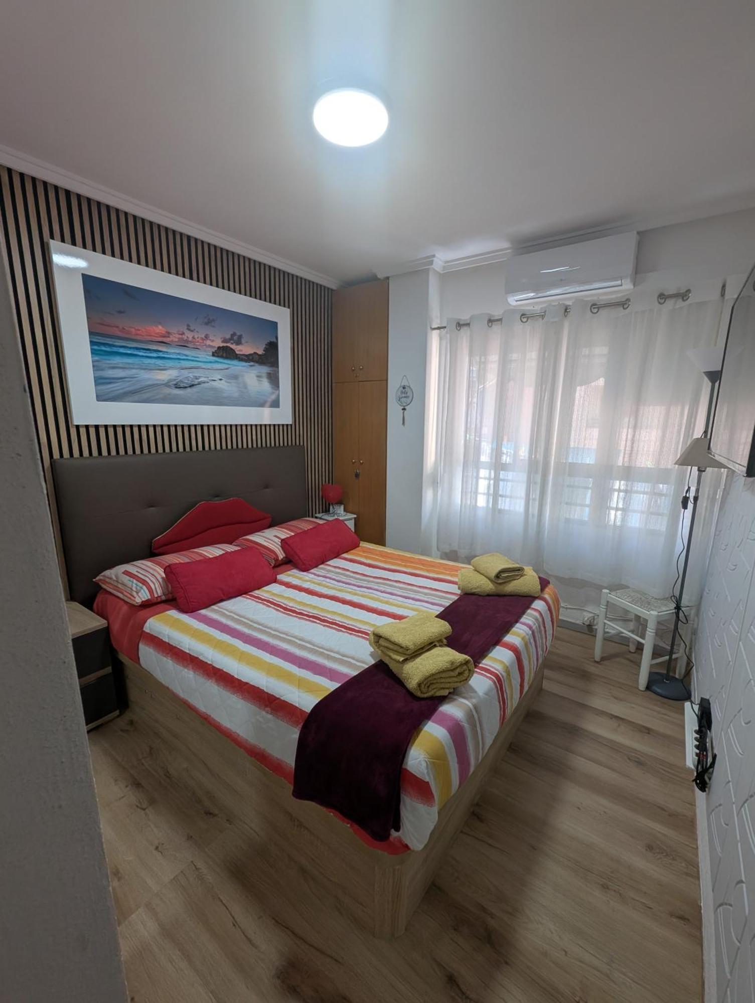 Alicante Postiguet Studios Luaran gambar